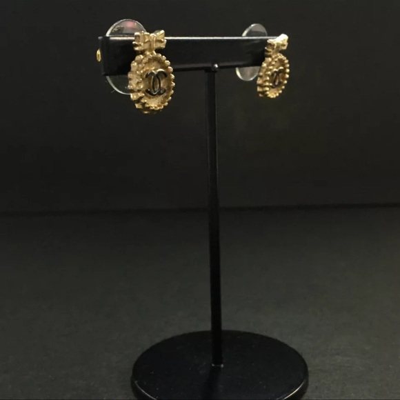 AUTH Chanel CC Vintage Bow Stud Earrings - Picture 2 of 5